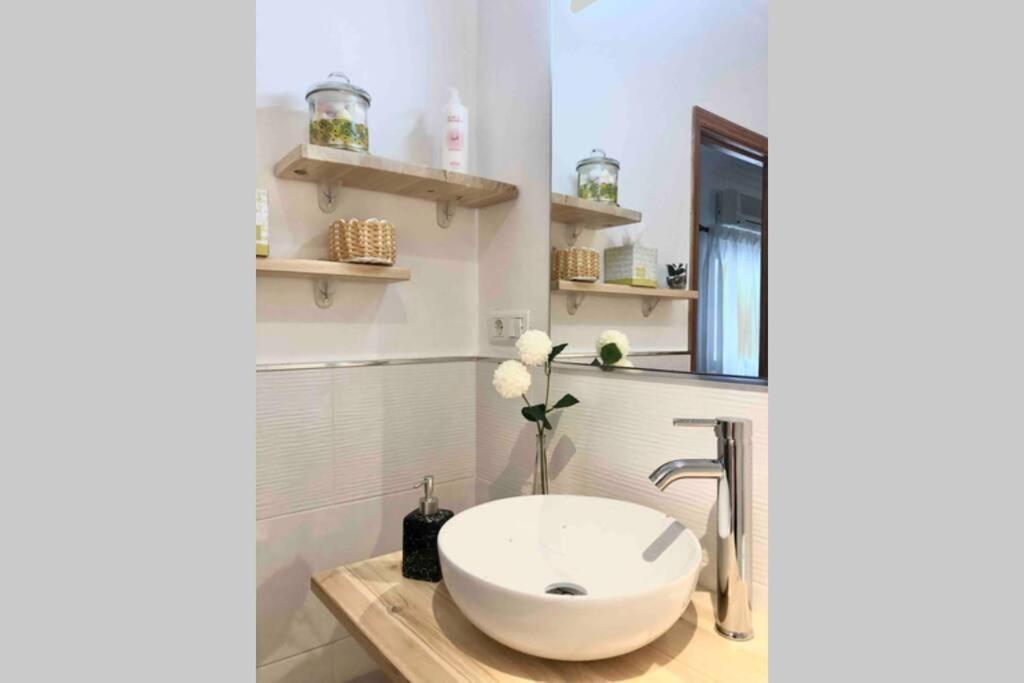 Centrico Apartamento Con Terraza Y Wifi Ronda Exterior foto
